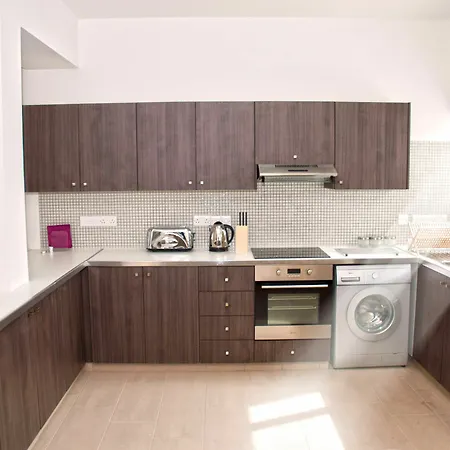 Napian Aparthotel Ayia Napa