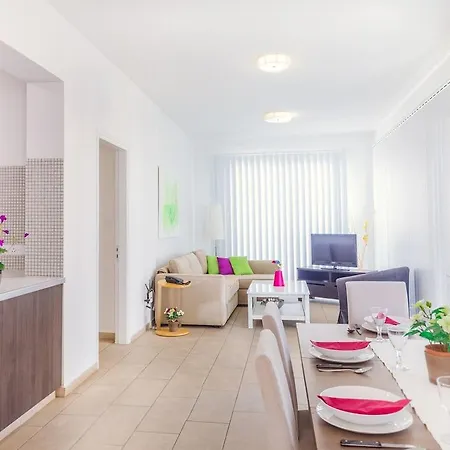 Napian Aparthotel Ayia Napa