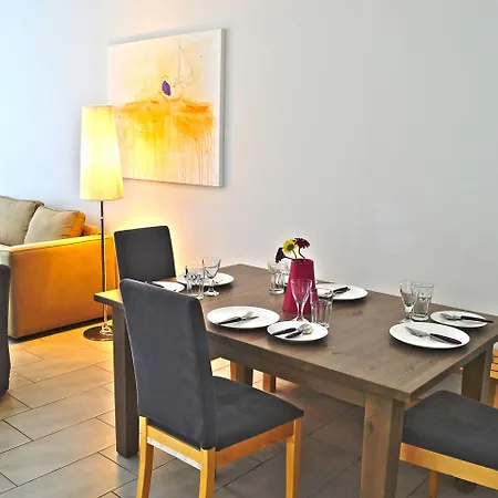 Napian أيا نابا