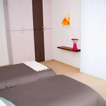 מלון דירות Napian איה נאפה