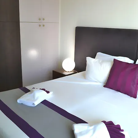 Napian מלון דירות