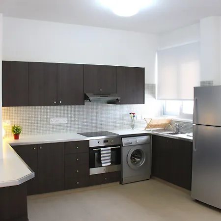 Napian מלון דירות איה נאפה