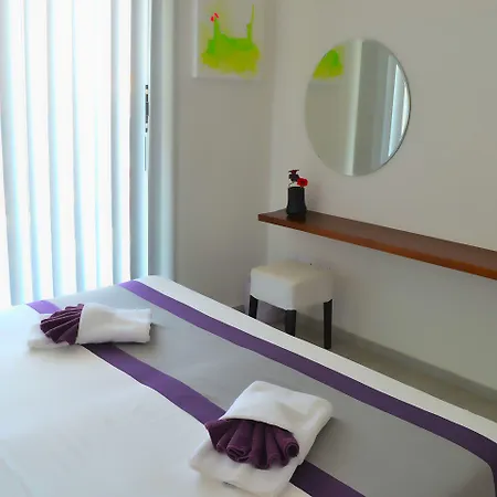 Apart Otel Napian