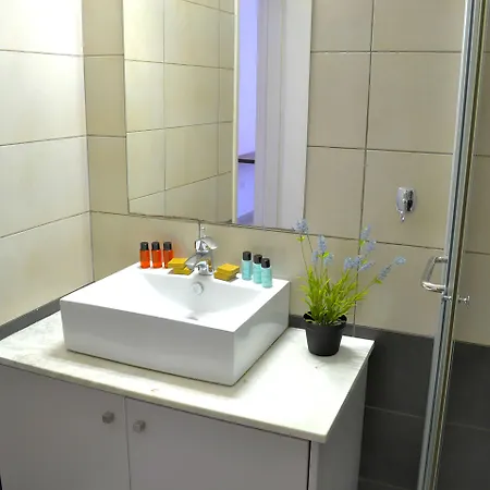 Apart Otel Napian 4*